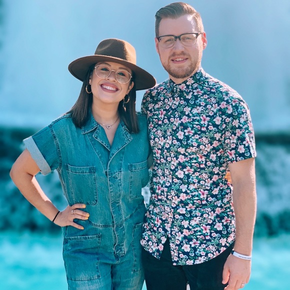 Meet your Posh Ambassador, Jennifer - Picture 1 of 8